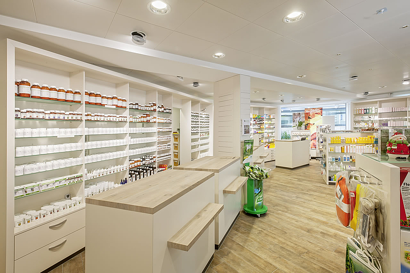 Safran Drogerie Verkaufsladen Hausspezialitaetenbereich